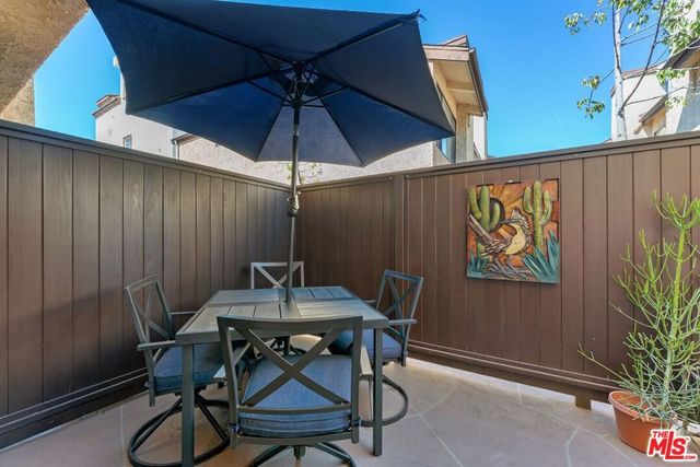 11574 Iowa Avenue 109, Los Angeles, CA 90025