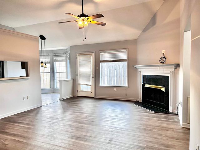 401 Country Squire, Searcy, AR 72143