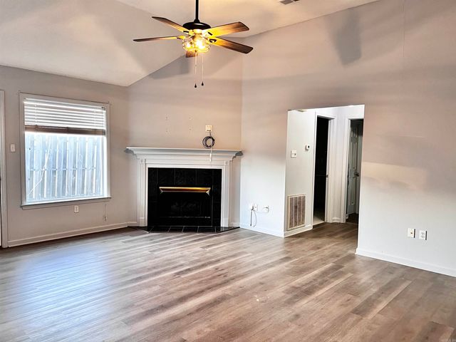 401 Country Squire, Searcy, AR 72143