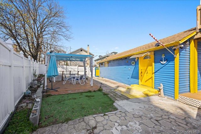 57 Pennyfield Camp, Bronx, NY 10465