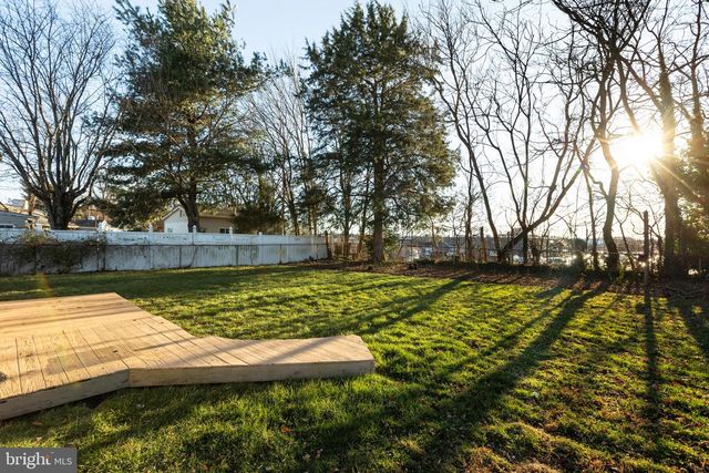 1959 LEWIS AVE, Rockville, MD 20851