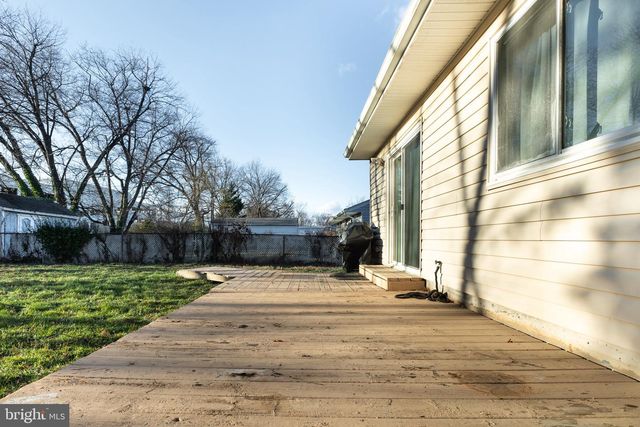 1959 LEWIS AVE, Rockville, MD 20851