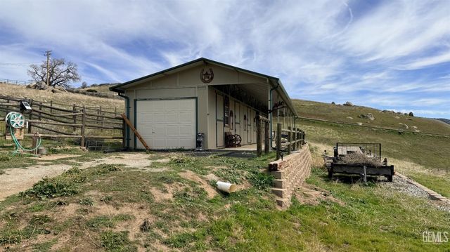 26750 Skyline Drive, Tehachapi, CA 93561