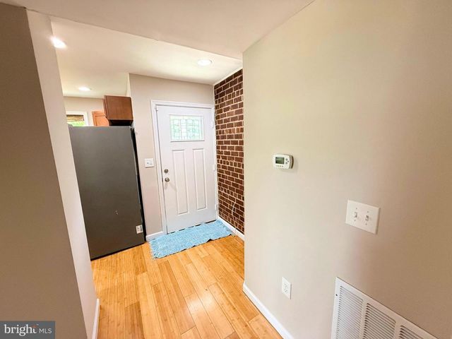 702 56TH PL NE, Washington, DC 20019