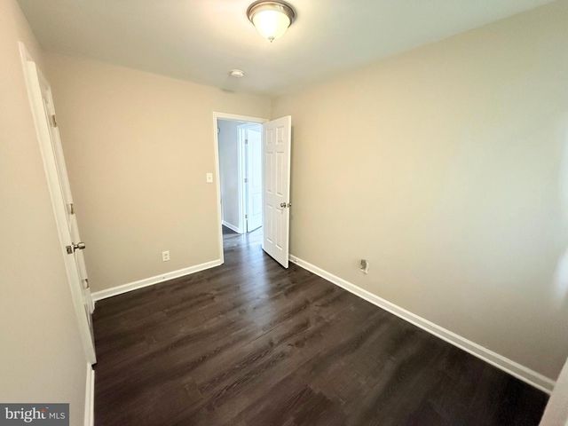 702 56TH PL NE, Washington, DC 20019