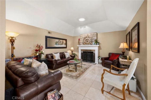 1340 Sunrise Circle South, Upland, CA 91784
