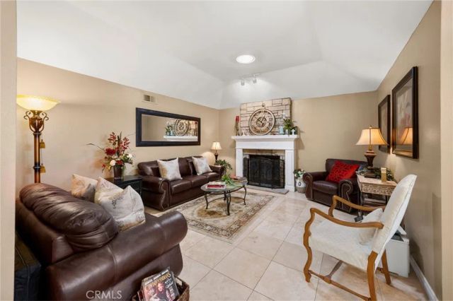1340 Sunrise Circle South, Upland, CA 91784