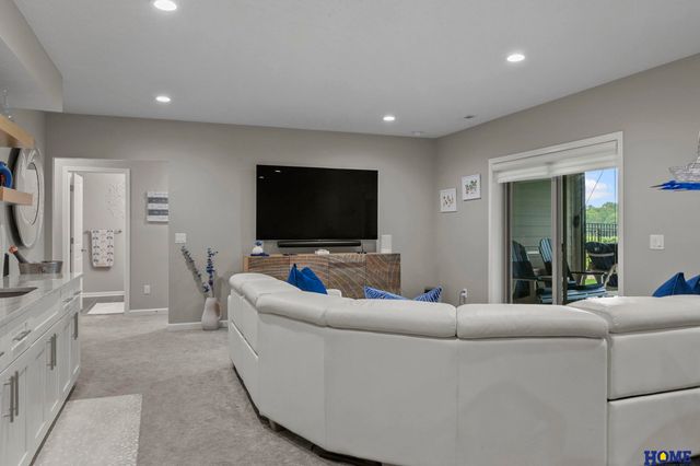 10233 S 26th Street, Roca, NE 68430