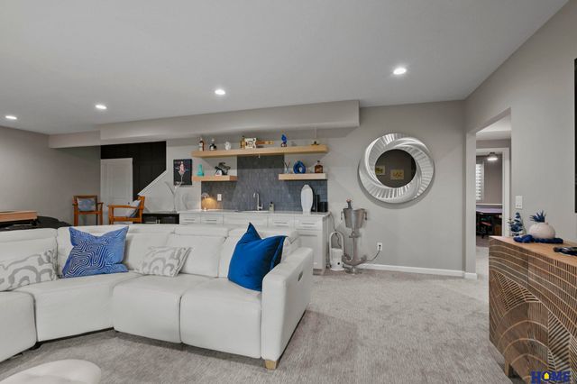 10233 S 26th Street, Roca, NE 68430