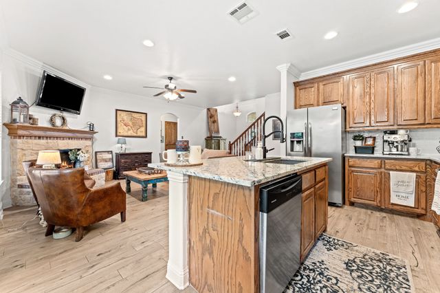 705 Royal Oak Court, Burleson, TX 76028