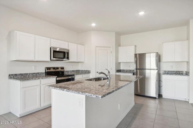 6614 S 78TH Lane, Laveen, AZ 85339