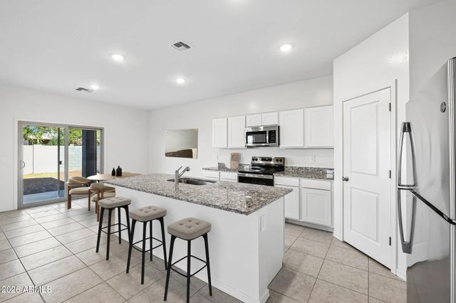 6614 S 78TH Lane, Laveen, AZ 85339