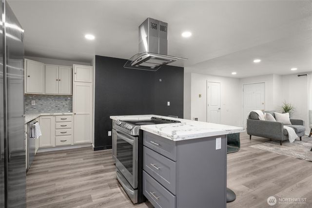 8517 188th Court E, Puyallup, WA 98375