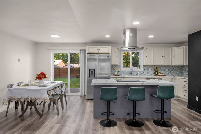 8517 188th Court E, Puyallup, WA 98375