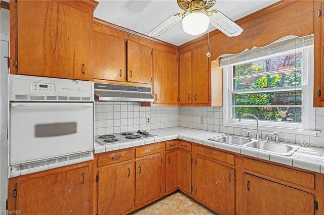 3410 Fern Place, Greensboro, NC 27408