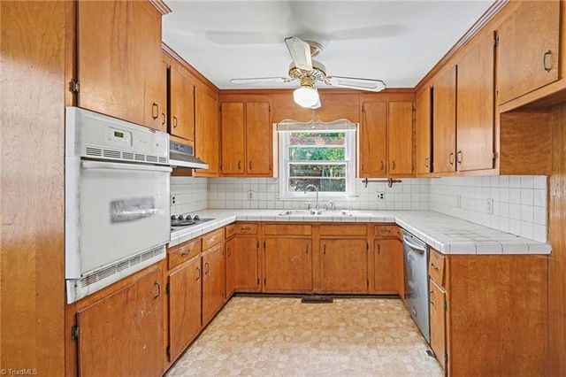 3410 Fern Place, Greensboro, NC 27408