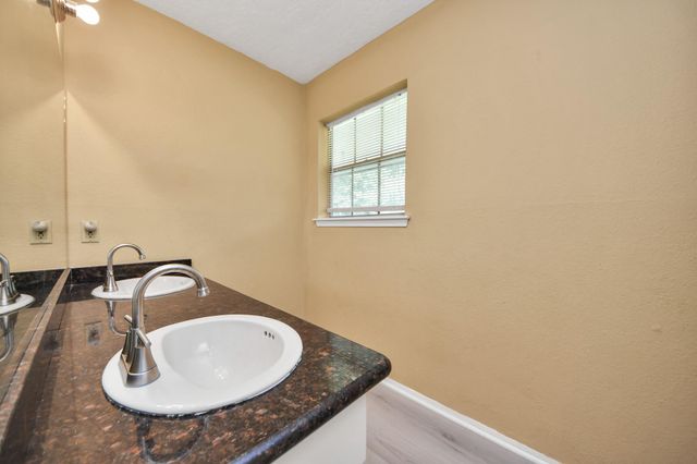 10602 Sagebriar Drive, Houston, TX 77089