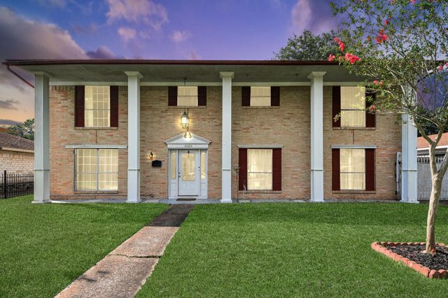 10602 Sagebriar Drive, Houston, TX 77089