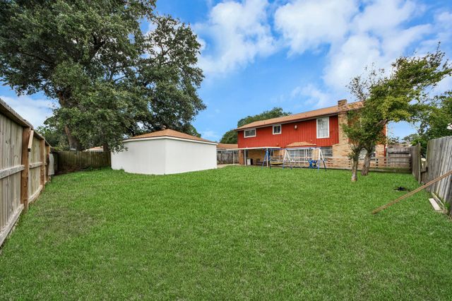 10602 Sagebriar Drive, Houston, TX 77089
