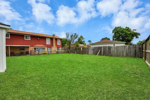 10602 Sagebriar Drive, Houston, TX 77089