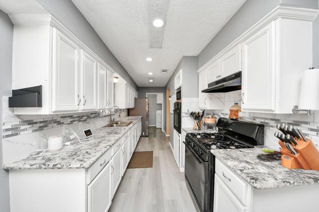 10602 Sagebriar Drive, Houston, TX 77089