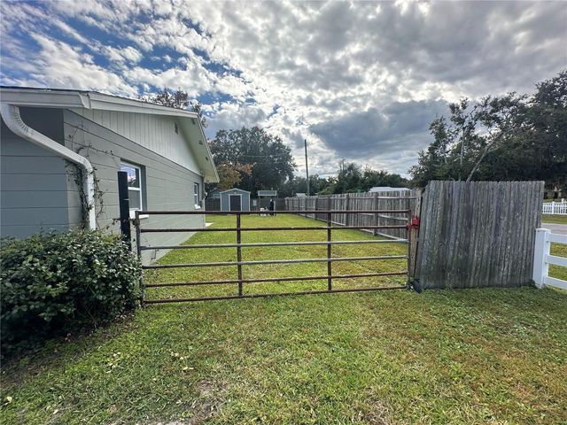 4850 LAKE SHORE DRIVE, St Cloud, FL 34772