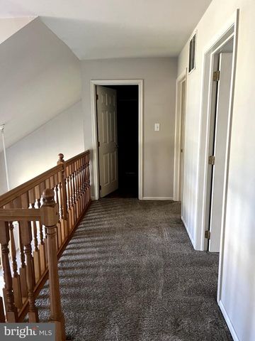 870 LONGWOOD DR, Vineland, NJ 08361