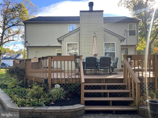870 LONGWOOD DR, Vineland, NJ 08361