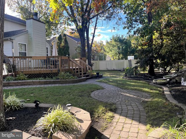 870 LONGWOOD DR, Vineland, NJ 08361