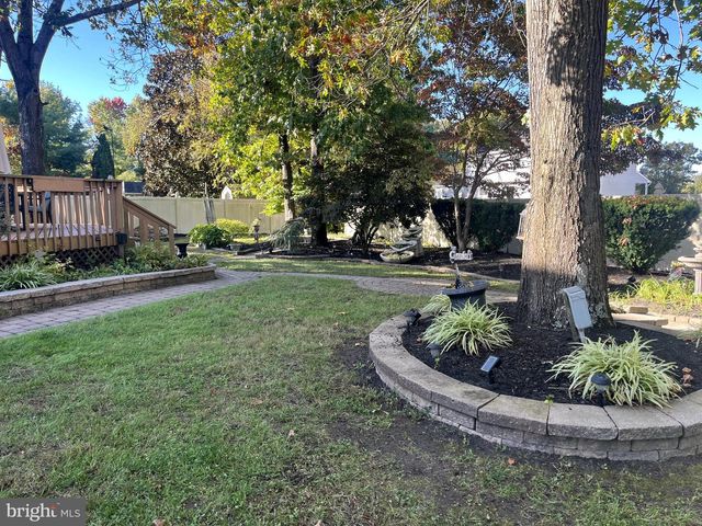 870 LONGWOOD DR, Vineland, NJ 08361