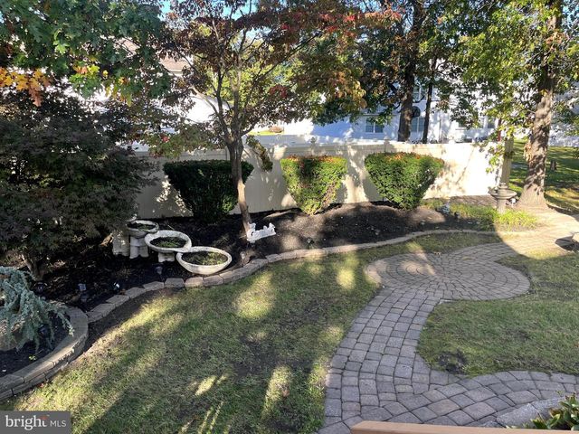 870 LONGWOOD DR, Vineland, NJ 08361