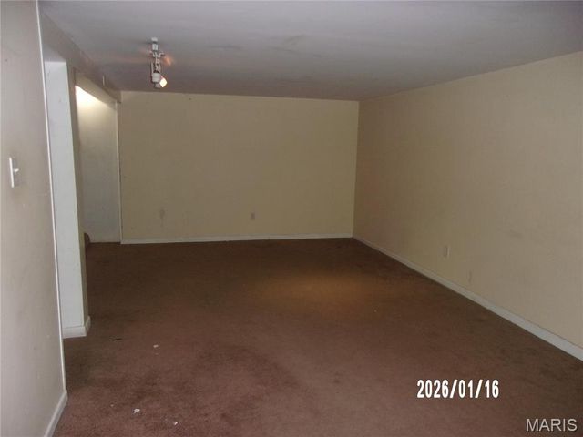 2328 Urbandale Drive, Florissant, MO 63031