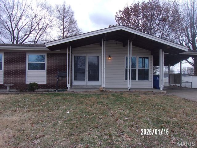 2328 Urbandale Drive, Florissant, MO 63031
