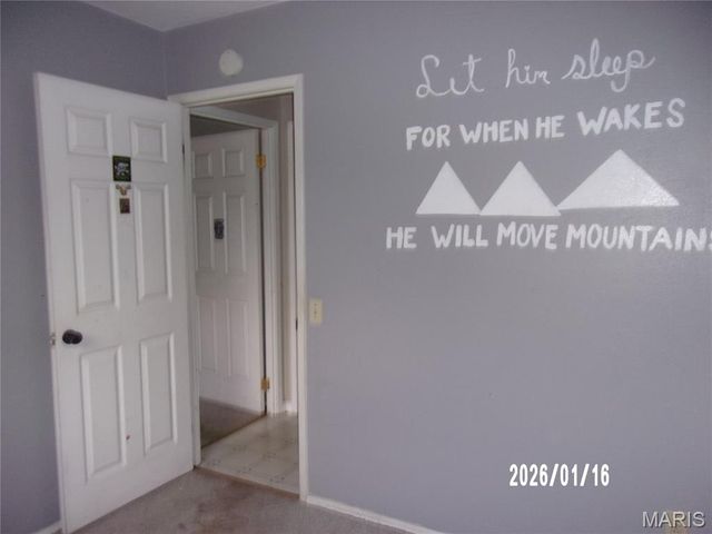 2328 Urbandale Drive, Florissant, MO 63031