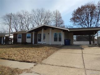 2328 Urbandale Drive, Florissant, MO 63031