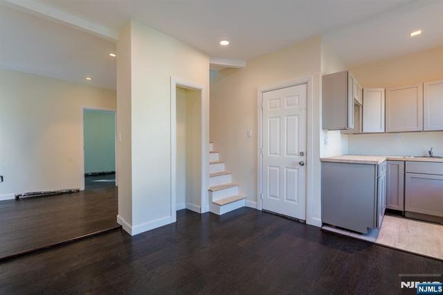 446 24th Street, Paterson, NJ 07514