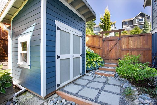 3821 Connelly Avenue, Bellingham, WA 98229