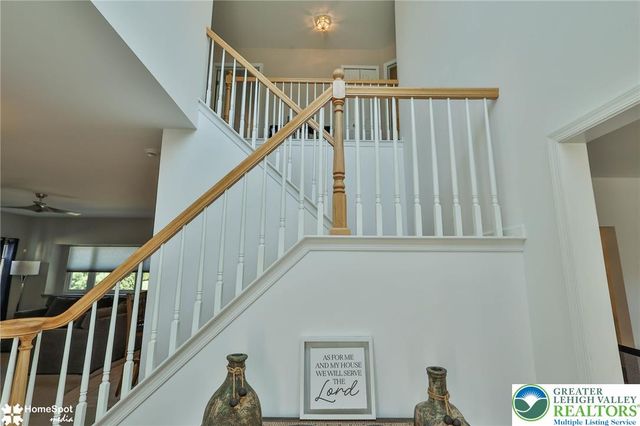 369 Lenape Trail, Upper Macungie Twp, PA 18104