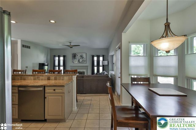 369 Lenape Trail, Upper Macungie Twp, PA 18104