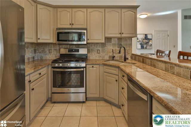 369 Lenape Trail, Upper Macungie Twp, PA 18104