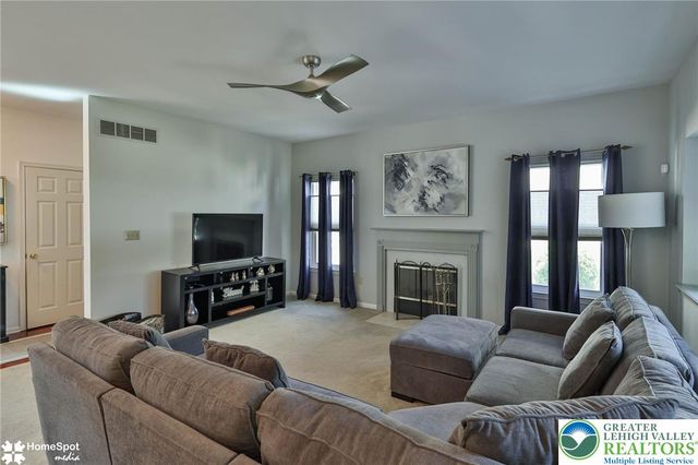 369 Lenape Trail, Upper Macungie Twp, PA 18104