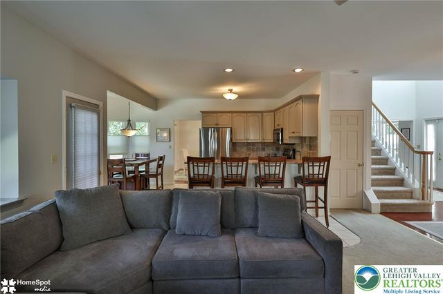 369 Lenape Trail, Upper Macungie Twp, PA 18104