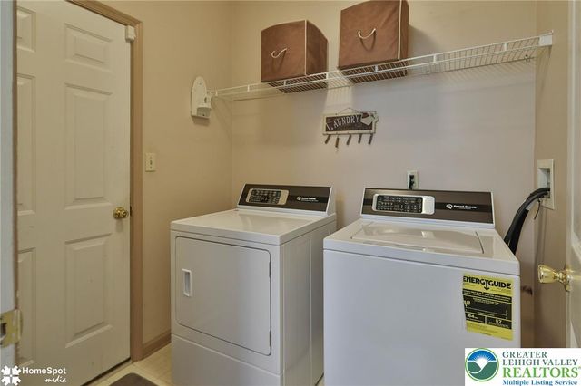 369 Lenape Trail, Upper Macungie Twp, PA 18104