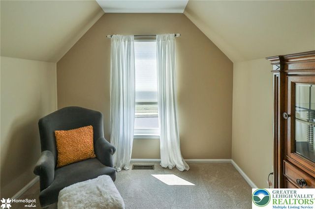 369 Lenape Trail, Upper Macungie Twp, PA 18104