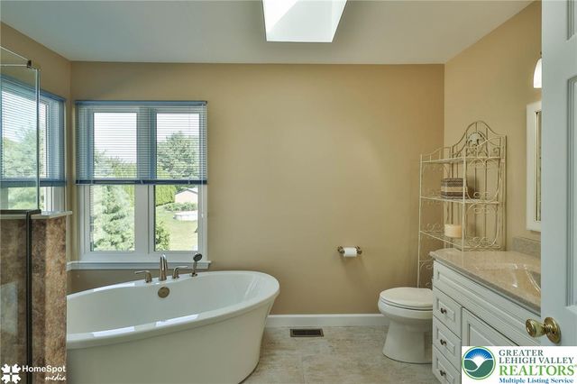 369 Lenape Trail, Upper Macungie Twp, PA 18104