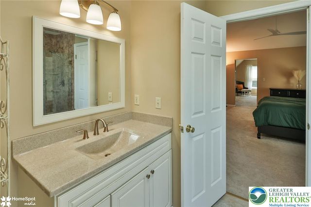 369 Lenape Trail, Upper Macungie Twp, PA 18104