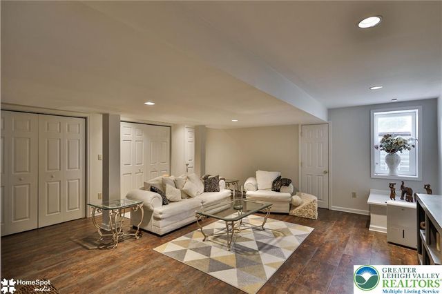 369 Lenape Trail, Upper Macungie Twp, PA 18104