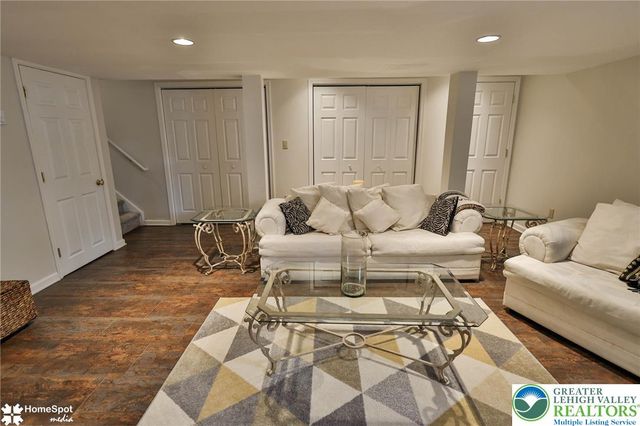 369 Lenape Trail, Upper Macungie Twp, PA 18104