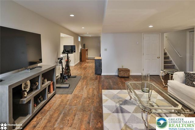 369 Lenape Trail, Upper Macungie Twp, PA 18104