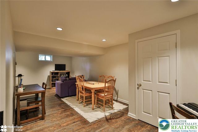 369 Lenape Trail, Upper Macungie Twp, PA 18104